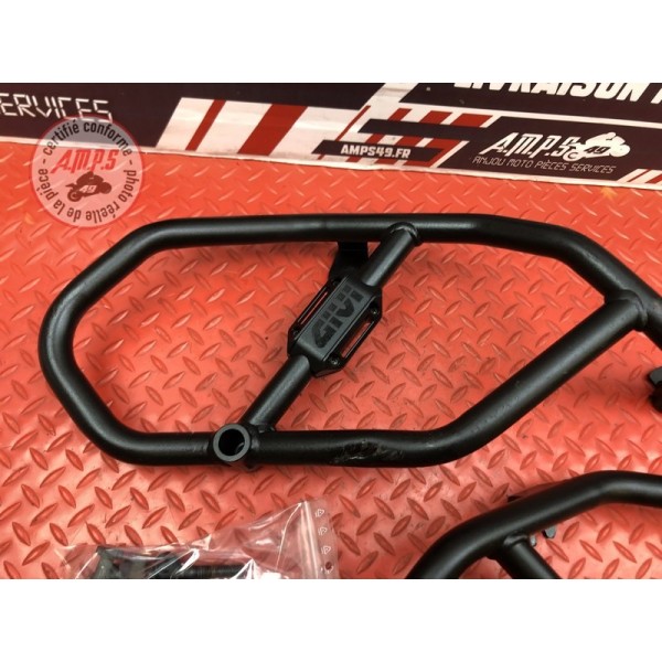 Crash bar GIVI Yamaha MT-09 Tracer GT 2018 à 2020