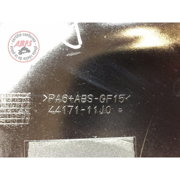 Ecope de reservoir droite Suzuki DL 650 V-STROM 2012 à 2016
