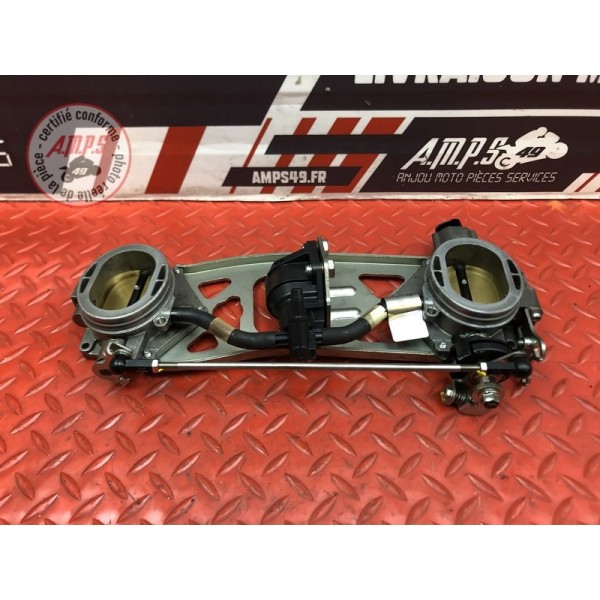 Rampe d'injection Ducati 848 SBK 2008 à 2013