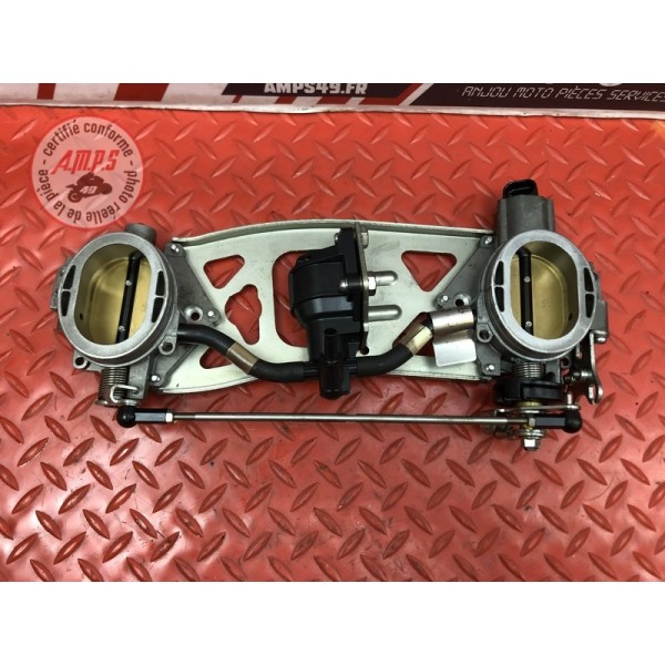 Rampe d'injection Ducati 848 SBK 2008 à 2013
