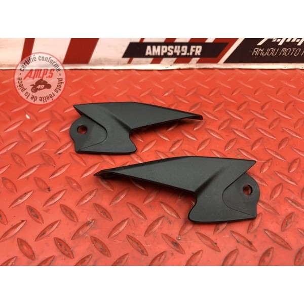 Cache plastique sous réservoir MV-Agusta 800 Brutale RR 2017 à 2025