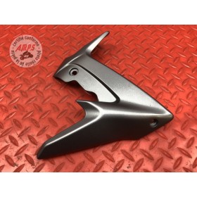 Cache plastique sous selle droit