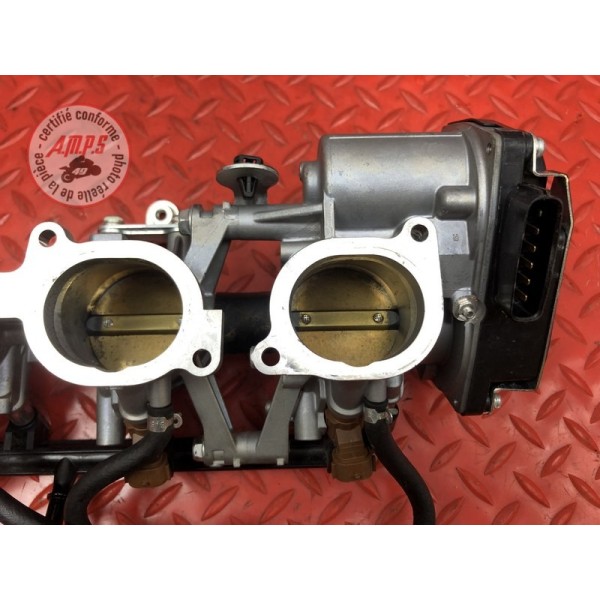 Rampe d'injection MV-Agusta 800 Brutale RR 2017 à 2025