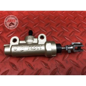 Maitre cylindre de frein arriere 