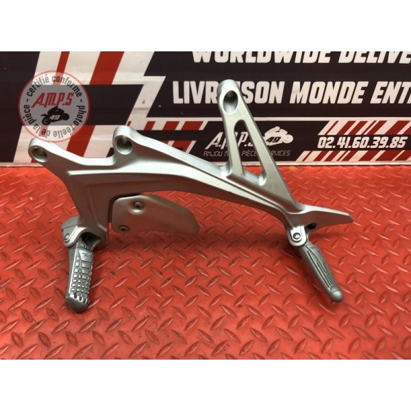 Platine repose pied gauche MV-Agusta 800 Brutale RR 2017 à 2025