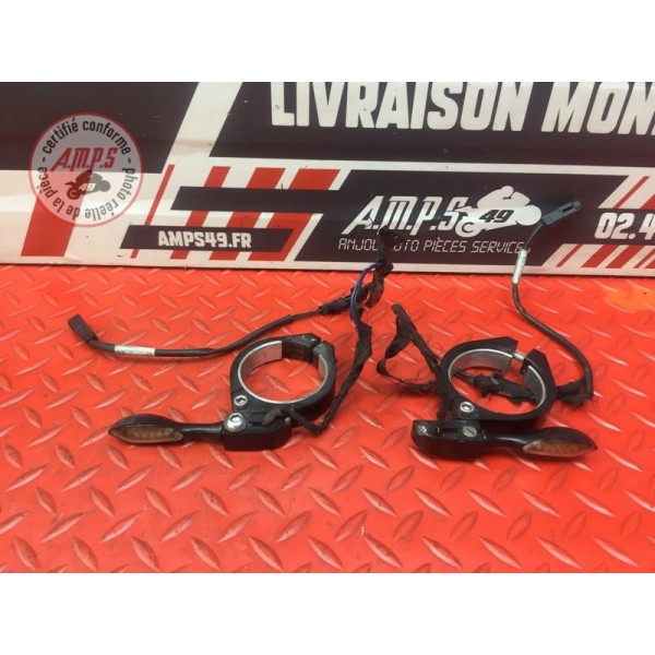 Paire de clignotant avant adaptable avec support Ducati 797 Monster 2017 à 2019