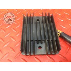 Regulateur de tension 