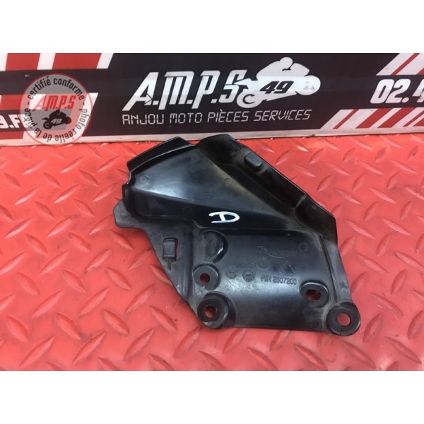 Cache cylindre droit Triumph 675 Street Triple R 2007 à 2010