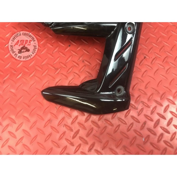 Ecope de radiateur droit Triumph 675 Street Triple R 2007 à 2010