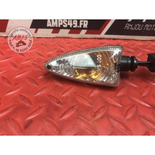 Clignotant avant droit pour pieces Triumph 675 Street Triple R 2007 à 2010