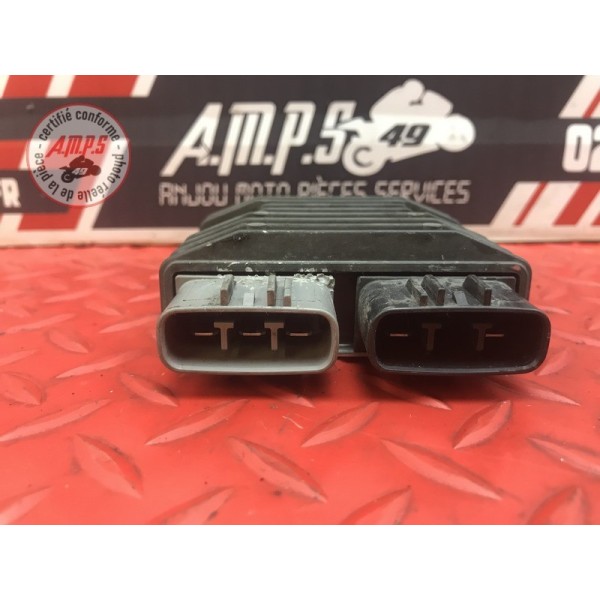 Regulateur de tension Triumph 675 Street Triple R 2007 à 2010