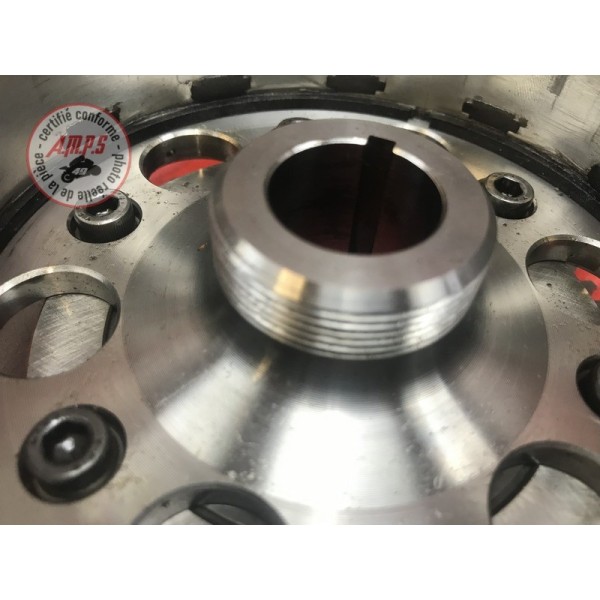 Rotor volant moteur Triumph 675 Street Triple R 2007 à 2010