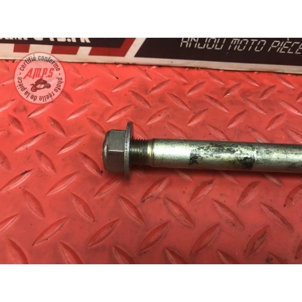 Axe de roue arriere Triumph 675 Street Triple R 2007 à 2010