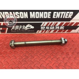 Axe de roue arriere