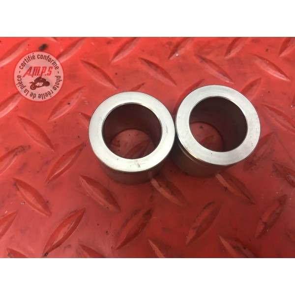 Entretoise de roue avant Triumph 675 Street Triple R 2007 à 2010