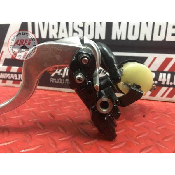 Maitre cylindre de frein avant Triumph 675 Street Triple R 2007 à 2010