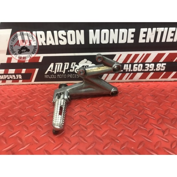 Platine repose pied droite Triumph 675 Street Triple R 2007 à 2010