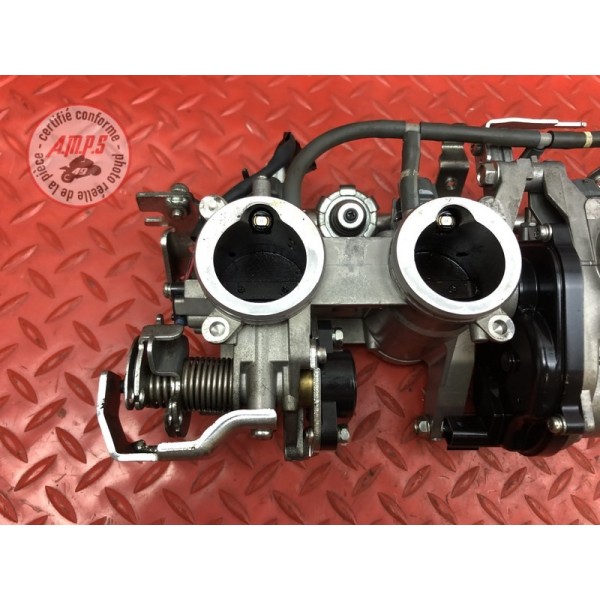 Rampe d'injection Yamaha FJR 1300 A 2013 à 2015