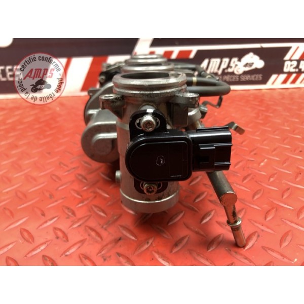 Rampe d'injection Yamaha FJR 1300 A 2013 à 2015