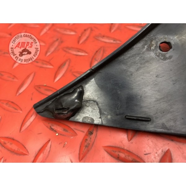 Cache inférieur de tete de fourche gauche Triumph 1050 Sprint ST 2005 à 2010