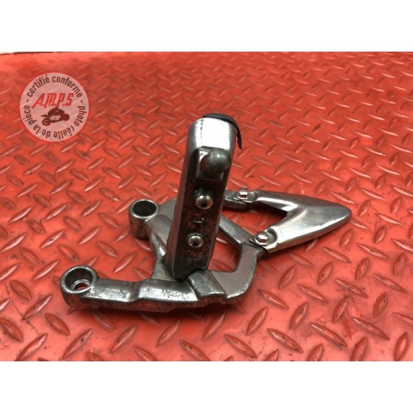 Platine repose pied gauche Triumph 1050 Sprint ST 2005 à 2010