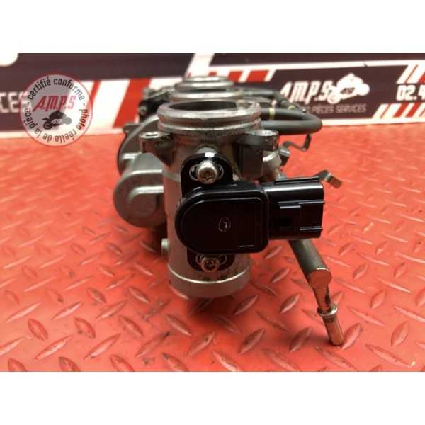 Rampe d'injection Yamaha FJR 1300 A 2013 à 2015