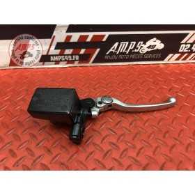 Maitre cylindre de frein avant 