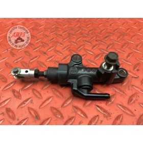 Maitre cylindre de frein arriere 