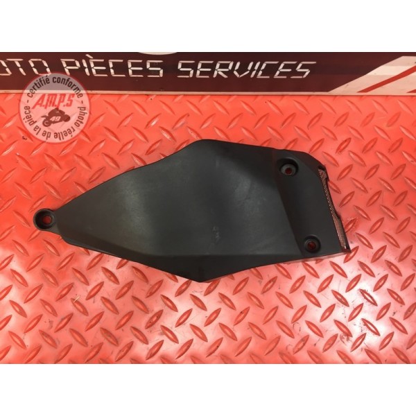 Cache plastique avant droit sur cadre Ducati 1098 SF Streetfighter 2009 à 2013