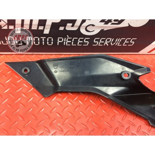Cache plastique sous selle droit Ducati 1098 SF Streetfighter 2009 à 2013
