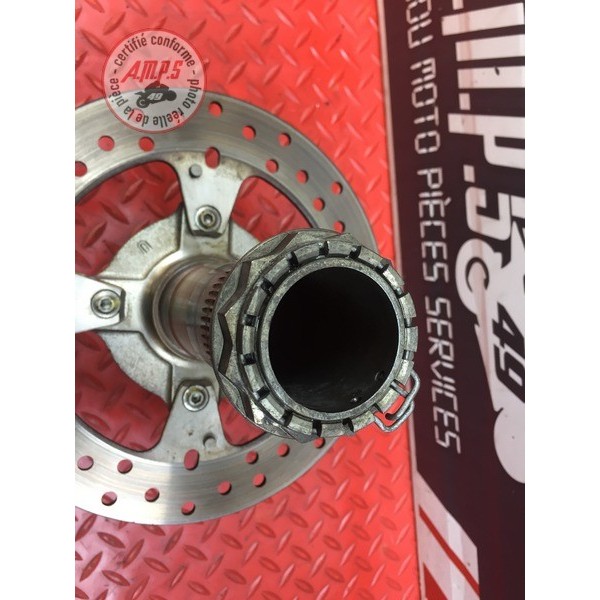 Moyeu / axe de roue arriere avec disque Ducati 1098 SF Streetfighter 2009 à 2013
