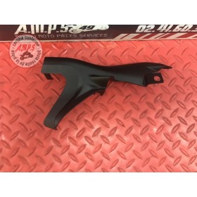 Cache plastique sous selle droit 