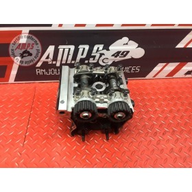 Culasse avec arbre a came avant