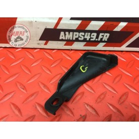 Cache plastique avant gauche 