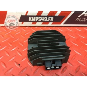 Regulateur de tension 