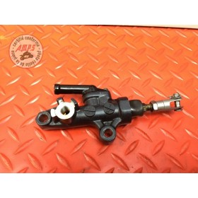 Maitre cylindre de frein arriere 