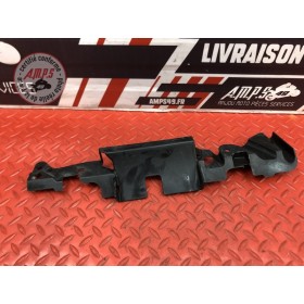 Cache plastique sur radiateur Yamaha R1 2000 à 2001