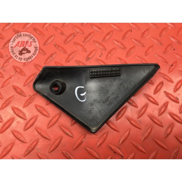 Cache sous reservoir gauche Yamaha R1 2000 à 2001