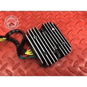 Regulateur de tension 