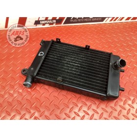 Radiateur d'eau droit 
