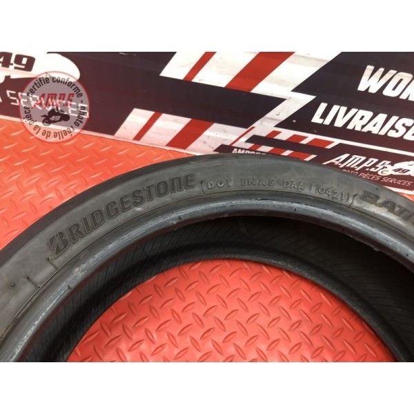 Pneu Bridgestone S22R 180-55ZR17