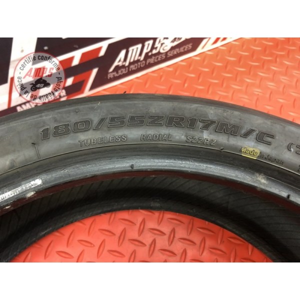 Pneu Bridgestone S22R 180-55ZR17