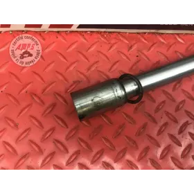 Axe de roue avant 