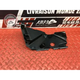 Cache plastique sous selle gauche 