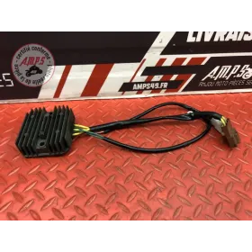 Regulateur de tension 