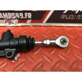 Maitre cylindre de frein arriere 