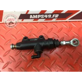 Maitre cylindre de frein arriere 