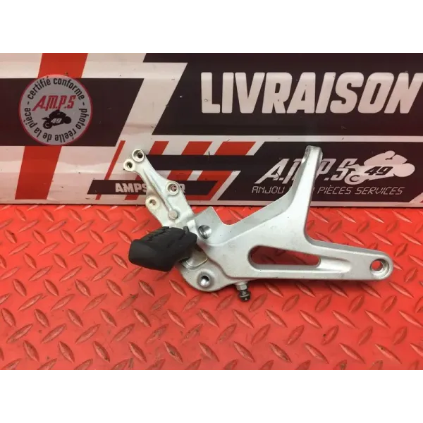 Platine repose pied droite Husqvarna Svartpilen 701 de 2019 à 2023