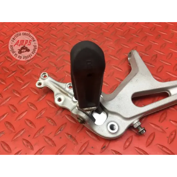 Platine repose pied droite Husqvarna Svartpilen 701 de 2019 à 2023