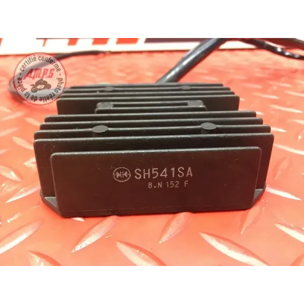 Regulateur de tension Husqvarna Svartpilen 701 de 2019 à 2023